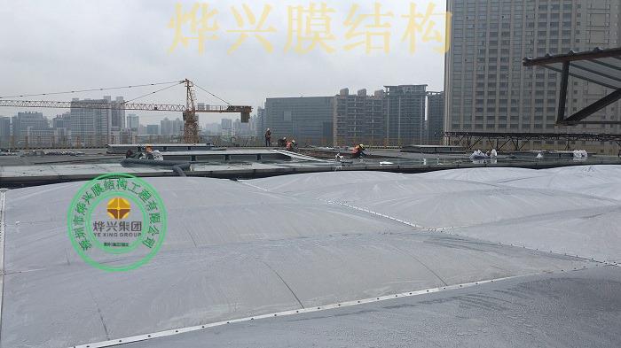 龙8头号玩家-东莞市民中心ETFE膜结构屋面建设介绍